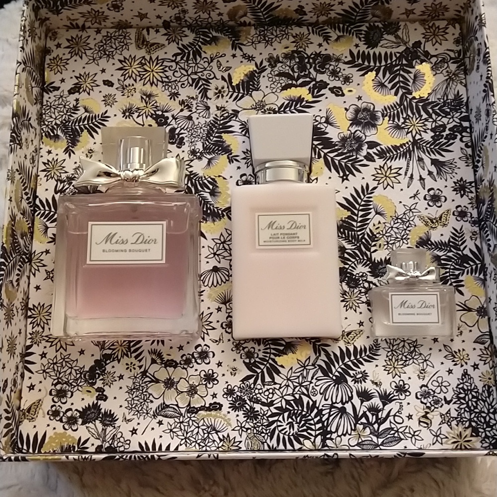 LE Dior Blooming Bouquet 2021 Holiday Set: ✨NIB✨